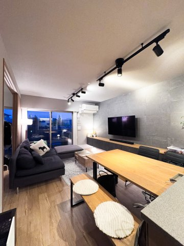 プラセシオン千種自由ヶ丘の居間・リビング