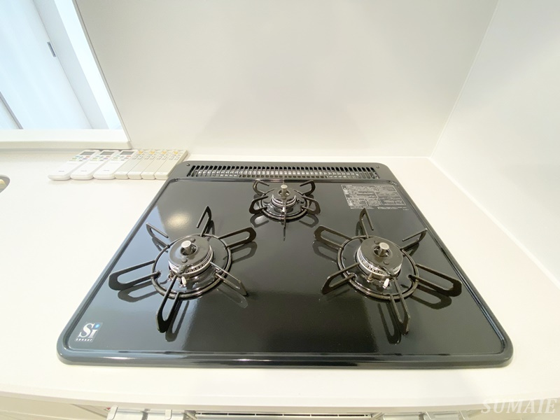 ドゥーエ尾久のキッチン|3口コンロです☆