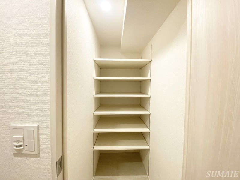 ドゥーエ尾久の収納|シューズボックスです☆