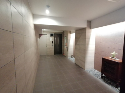 【玄関】 | エリタージュ新町