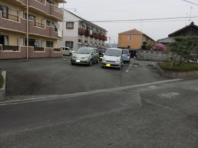 【駐車場】 | メゾンカネブン
