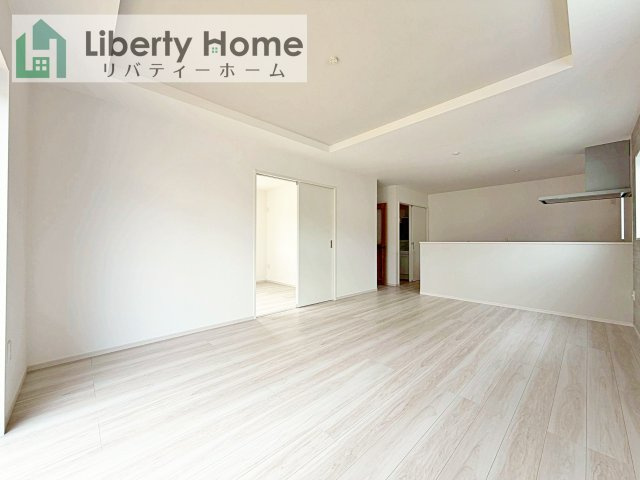 つくば市南中妻4期　新築戸建　2号棟の居間・リビング