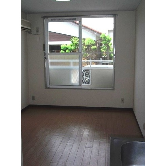 ドエル・みずきの洋室|ゆったりした洋室です