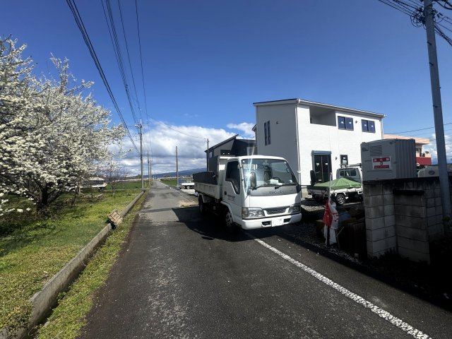 新築　前橋市女屋町第2　Livele Garden.S　2号棟　の前面道路含む現地写真|現地写真　西側接道幅員約4.5ｍ
