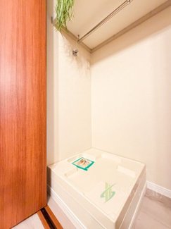 【ランドリースペース】 | コーポ大岡山 | 洗濯機置き場