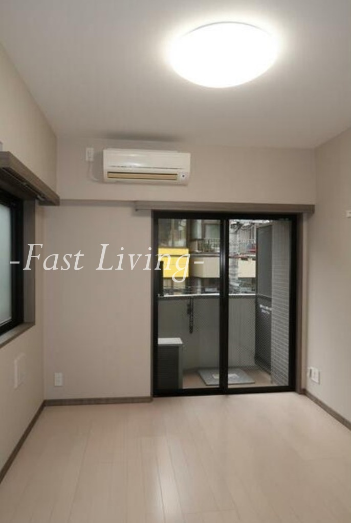 ル・リオン神楽坂の居間・リビング