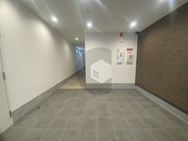 エルミタージュ小若江1号館のロビー