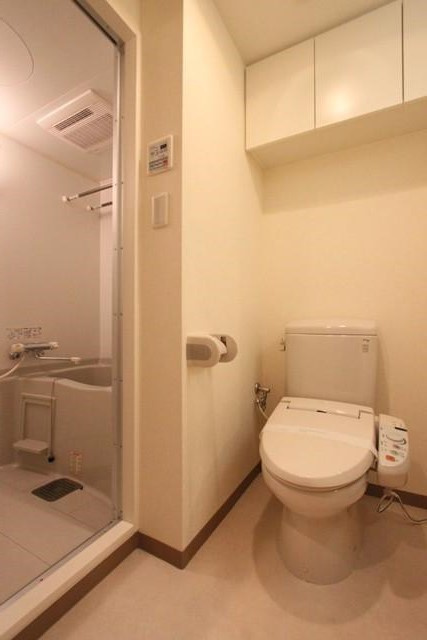 エルフラット両国のトイレ