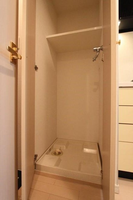 エルフラット両国の設備