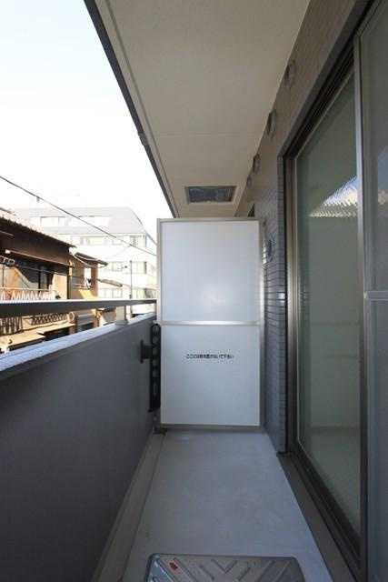 エルフラット両国のバルコニー