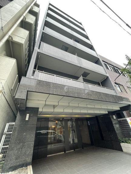 エルフラット両国の外観