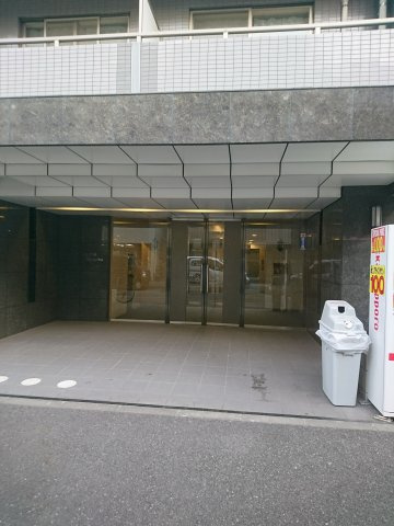 エルフラット両国のエントランス