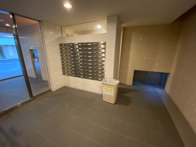 エルフラット両国のロビー