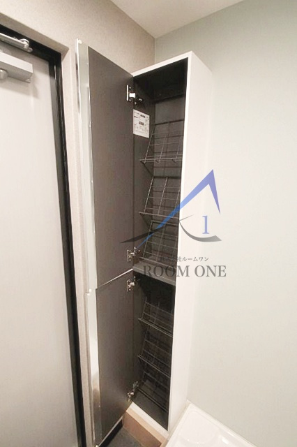 MidCUBE中台の玄関|玄関です。