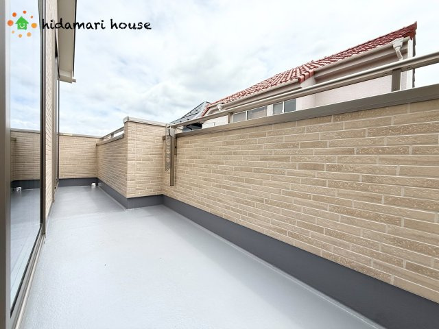上尾市緑丘第10　新築戸建　ハートフルBのバルコニー