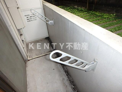 【バルコニー】 | ライブコート大鳥居 | 暖かな日差しのふりそそぐバルコニー