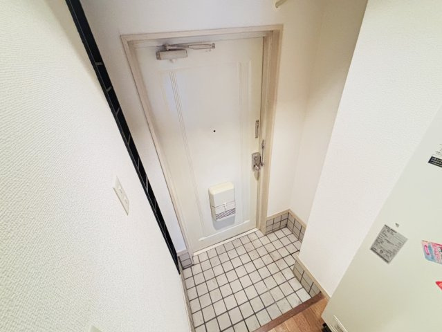 フォーサイト二日市Ｒｅｎａｔｕｓの玄関|別号数タイプ