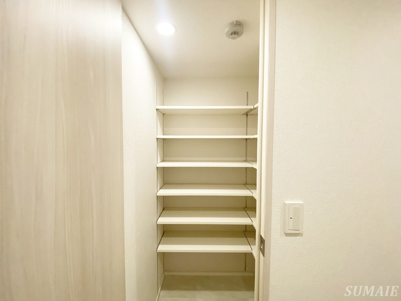 ドゥーエ尾久の収納|シューズボックスです☆