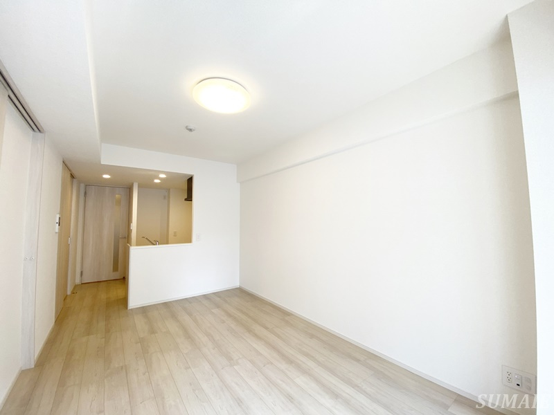 ドゥーエ尾久の居間・リビング|別角度から見た12.1帖のリビングです☆