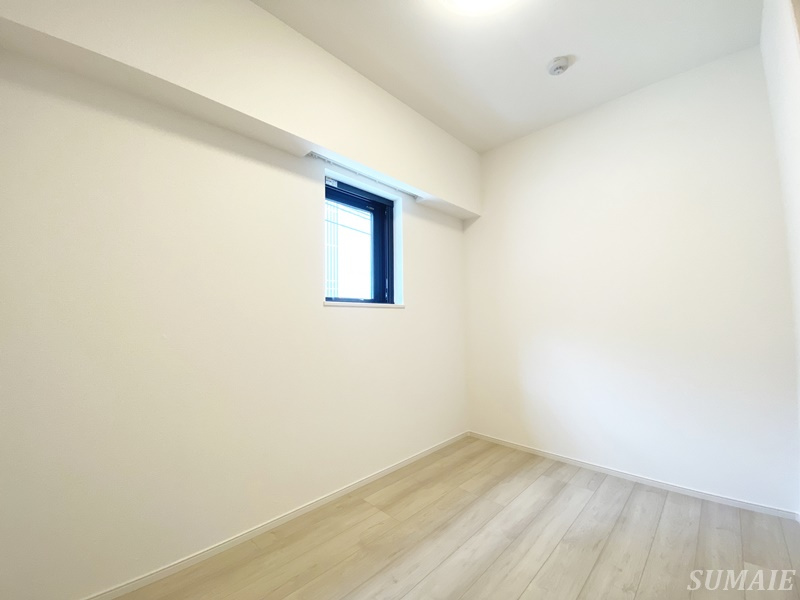 ドゥーエ尾久の洋室|3.7帖の洋室です☆