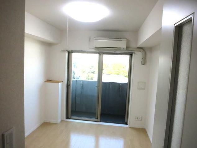 ザ・パーククロス市ヶ谷の洋室|明るい室内がおすすめ