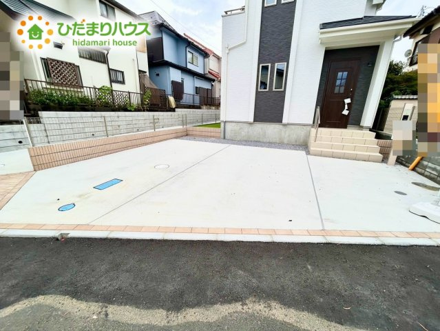 上尾市緑丘第10　新築戸建　ハートフルCの駐車場