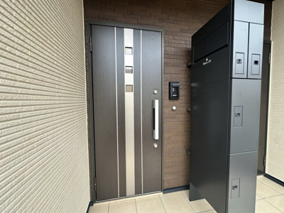 【玄関】 | メゾン・レゾナンスⅢ