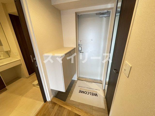 アヴェニール柏の葉の玄関