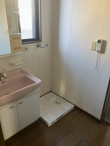 中古戸建　豊橋市佐藤三丁目33-16，33-17の独立洗面台|洗面