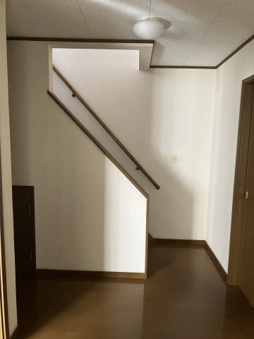 中古戸建　豊橋市佐藤三丁目33-16，33-17の玄関|玄関