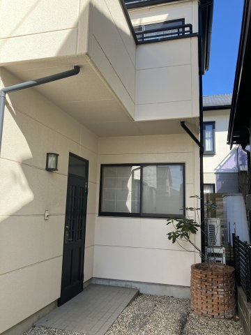 中古戸建　豊橋市佐藤三丁目33-16，33-17の玄関|玄関