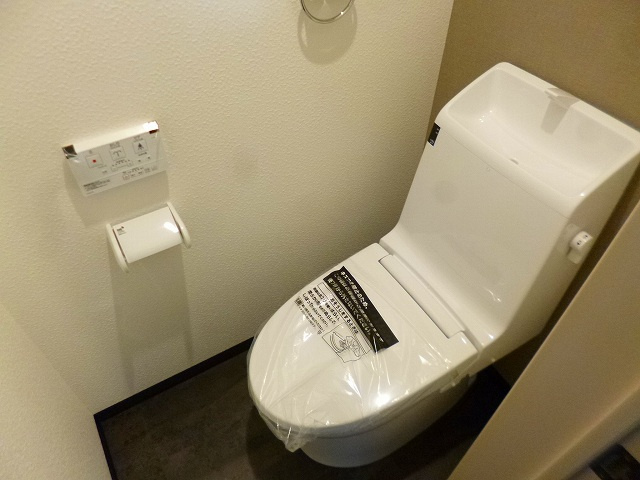 CoLaBo甲子園Westのトイレ