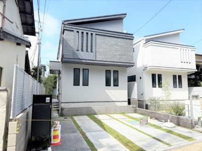 【外観】 | 【仲介手数料５５０万円が無料！】■成城学園駅１３分 ■ＬＤＫ天井が吹抜け■車２台 | 諸費用５５０万円ＯＦＦキャンペーン！
春の特別キャンペーン！
日本一の家計応援サービスに挑戦中！
■成城学園駅１３分
■南道路、陽当り良好
■ＬＤＫの天井が吹抜け
■４ＬＤＫへ変更可
■車２台可