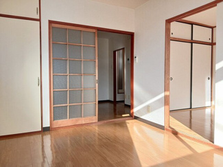 【洋室】 | シティハイツ栗原Ａ | 使い勝手のいい洋室です