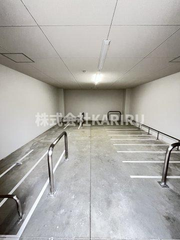 京橋パンションの駐車場