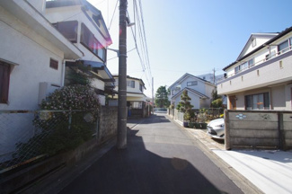 【前面道路含む現地写真】