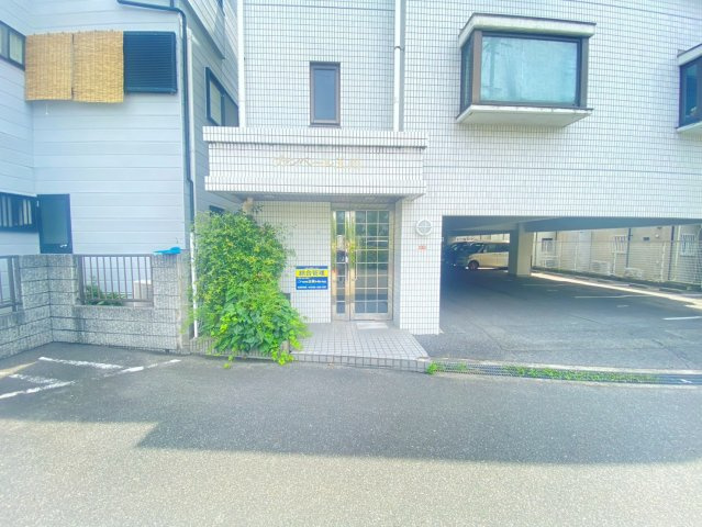 ヴァンベール玉川のエントランス