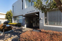 杉並区立西荻図書館まで402m