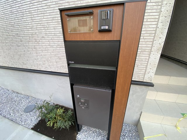 所沢市松郷の玄関