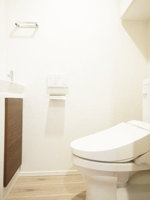 台東区浅草５丁目の賃貸マンションのトイレ