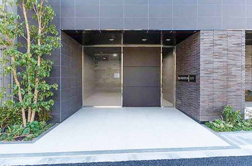 台東区浅草５丁目の賃貸マンションのエントランス