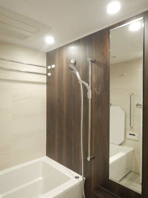 台東区浅草５丁目の賃貸マンションの浴室