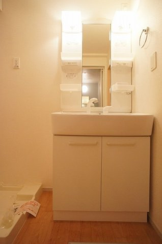 サン・プラシード　Ｄの洗面所