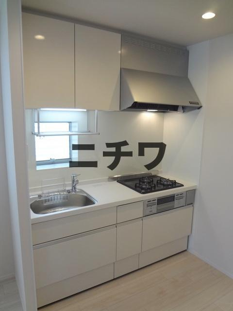 ＭＳセンチュリー南大井のキッチン|ガス３口システムキッチン