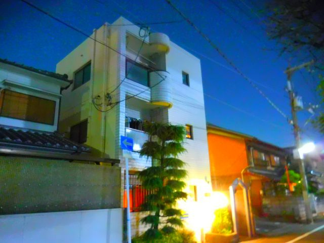 高槻市上本町の賃貸マンションの外観