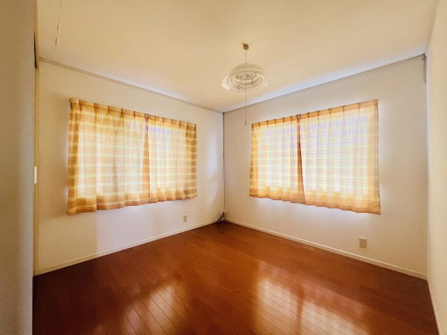 前橋市樋越町の洋室|お子様の一人部屋デビューにも最適♪