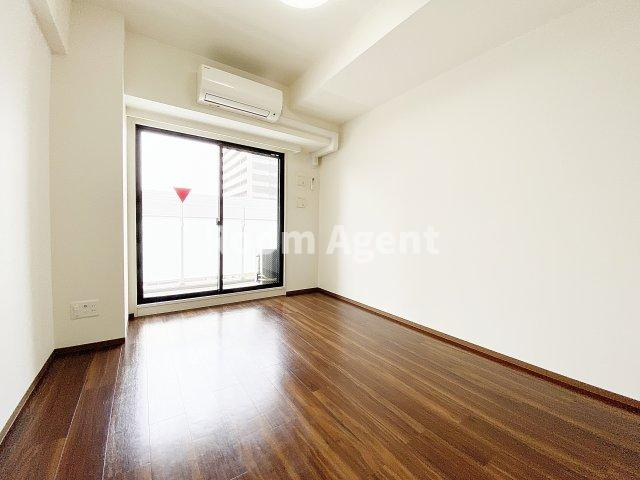 ディアレイシャス鶴舞公園の居間・リビング