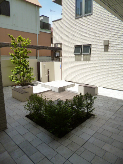 Ｍａｉｓｏｎ　Ｈａｎｅｄａのロビー|★中庭★