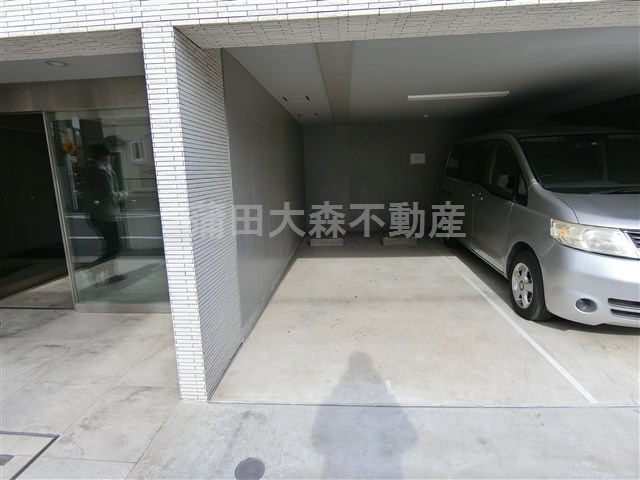 パティーナ蒲田南の駐車場|敷地内平置き駐車場　空き状況等詳細はお問合せ下さい。