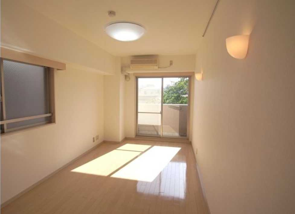 パレステュディオ南青山　分譲賃貸　南東角部屋　高層階の内装